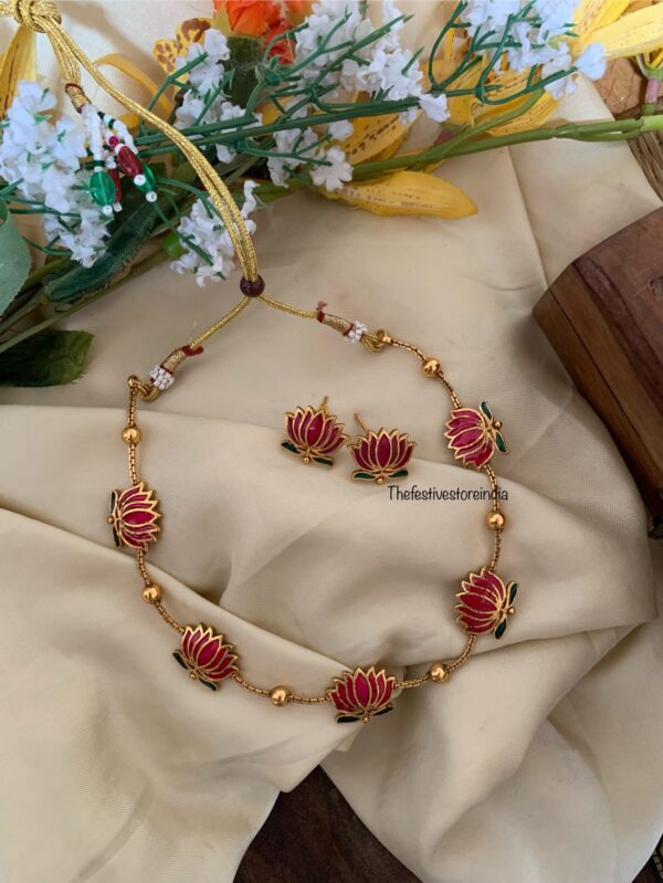 Budgeted enamel painted lotus necklace set