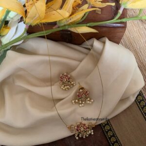 42 cms Invisible chain budgeted lotus necklace set