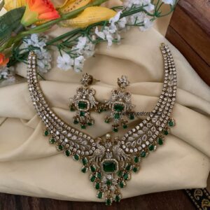 Victorian classic hasli with Emerald/green stone