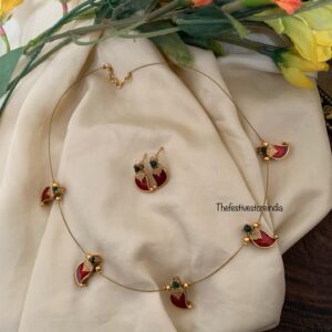 Budgeted Invisible mango pendant chain - RED
