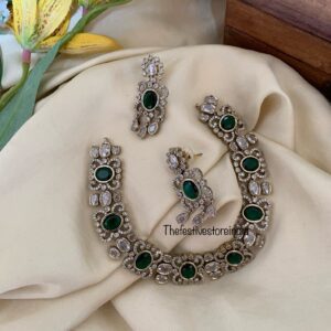 All green Victorian necklace/choker set