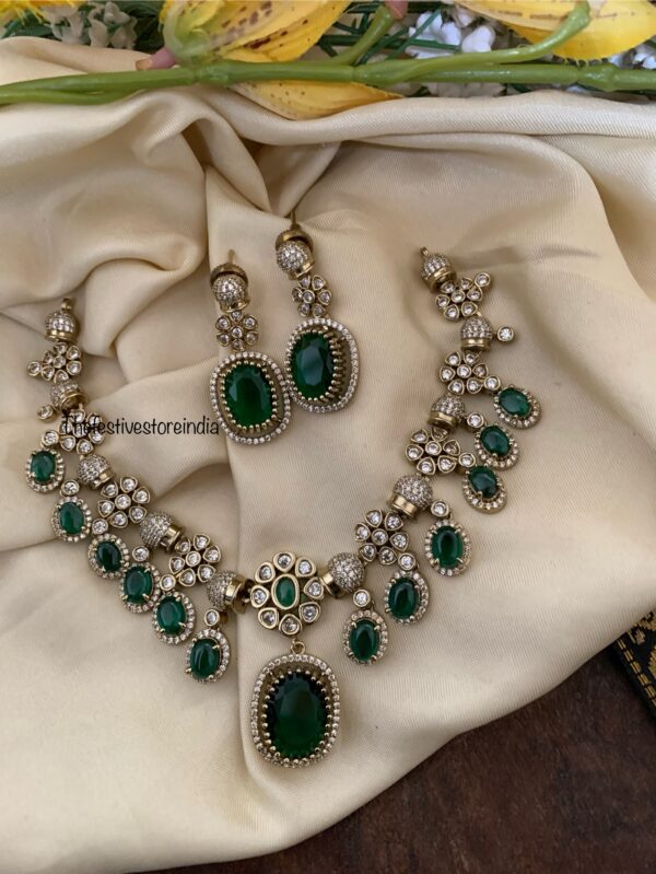 Emerald drops Victorian necklace set