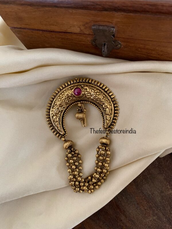 Antique layers bun pin