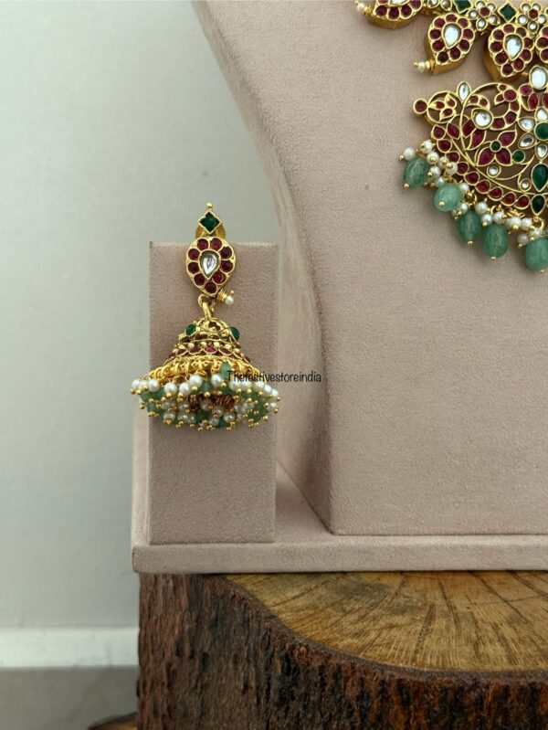 Classic bridal mango necklace set