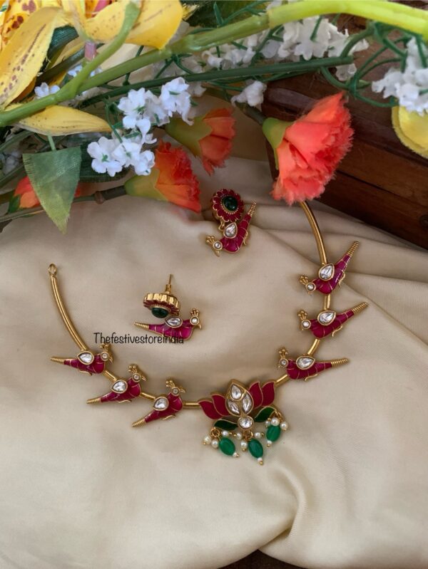 Enamel painted Parrot hasli set