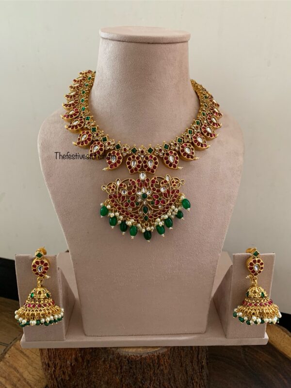 Classic bridal mango necklace set
