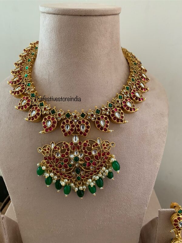 Classic bridal mango necklace set