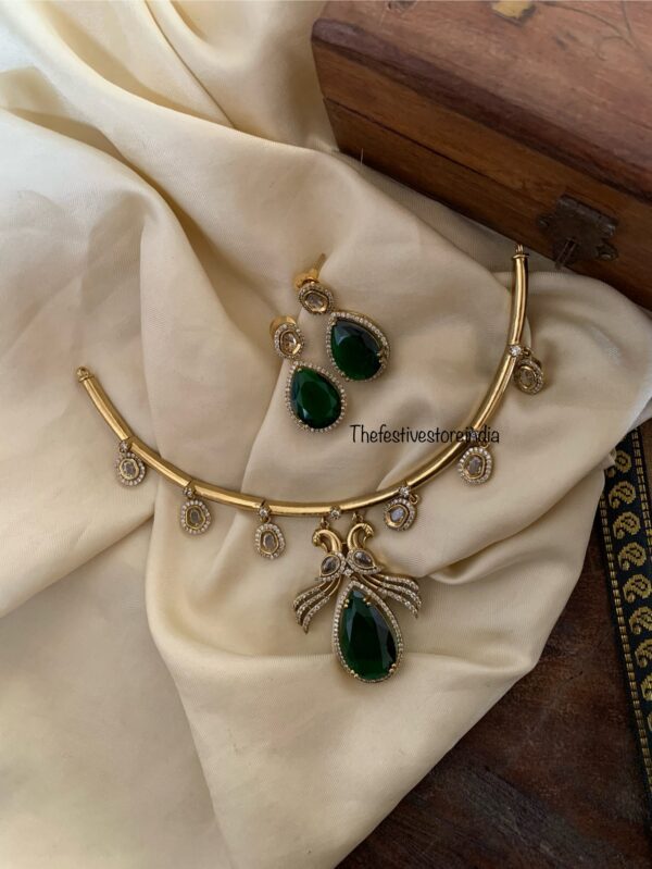 Budgeted Green AD drop pendant hasli set