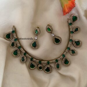 Victorian emerald drops necklace set