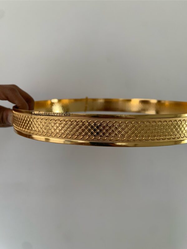 Budgeted gold pattern hipbelt
