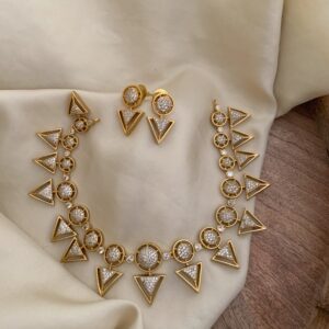 AD White necklace set