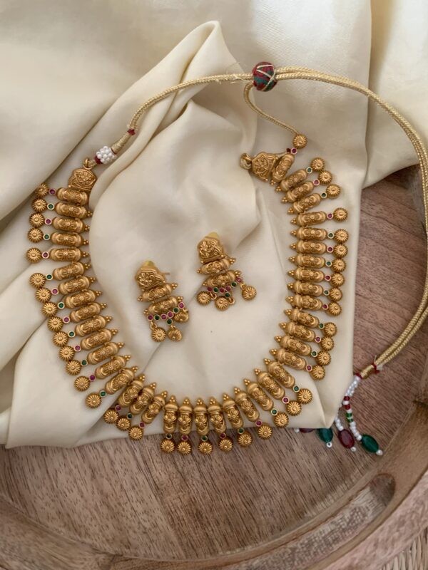 Bullet necklace set