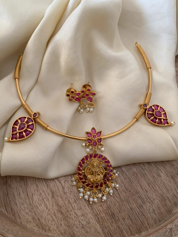 Lakshmi hasli set