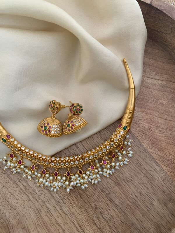 Hasli pearl drops set