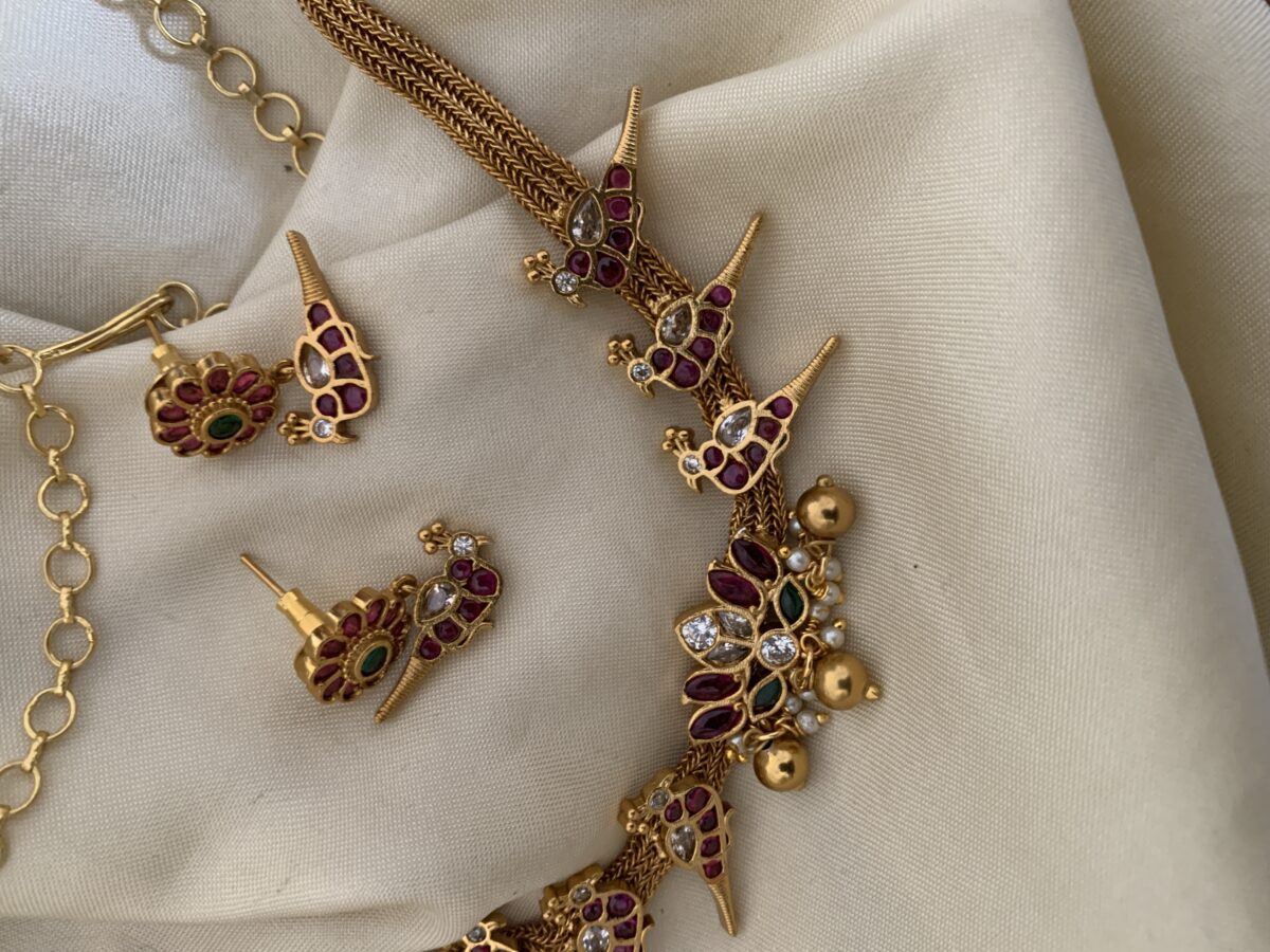 Antique matte parrot attigai set