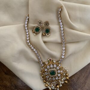 White stone necklace set