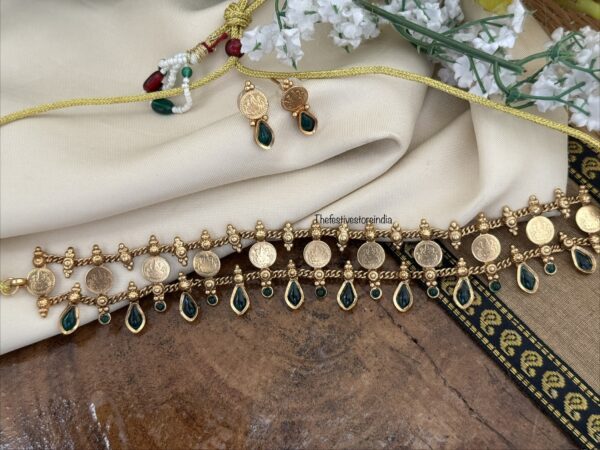 Kaasu lakshmi choker set - Green stone