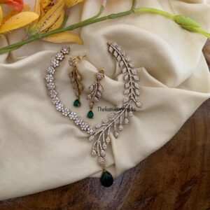 Leafy diamonds - Emerald / Green stone