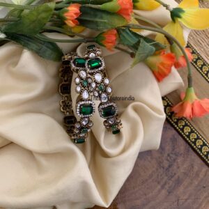 Bridal Victorian emerald bangles - Set of 2