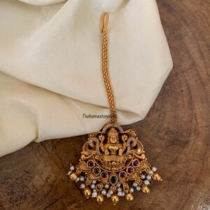 Antique polish Lakshmi maangtikka