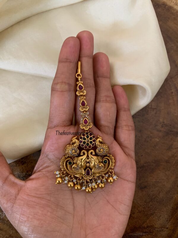 Gold drops maangtikka
