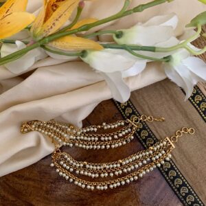 Premium polish all pearls ear chain