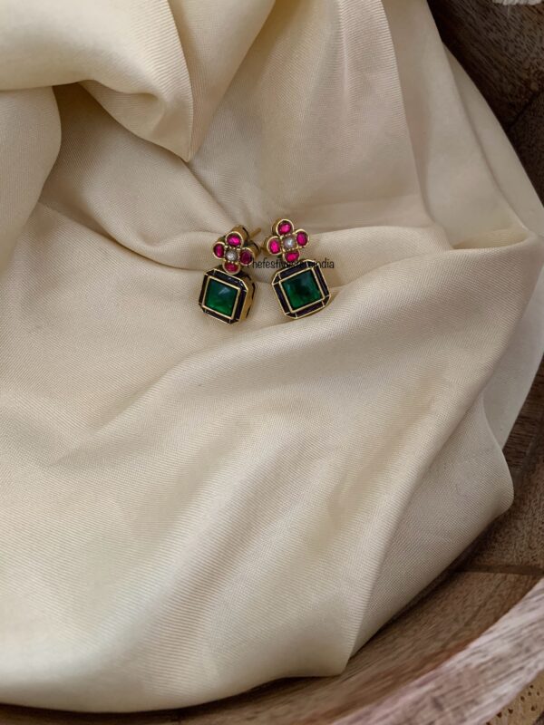Jadau red green studs