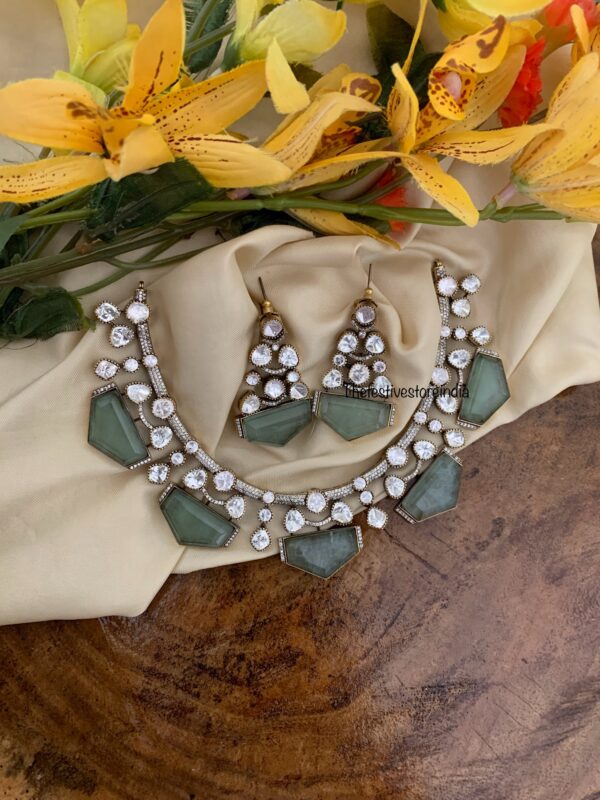 Unique moissanite mint stone necklace set
