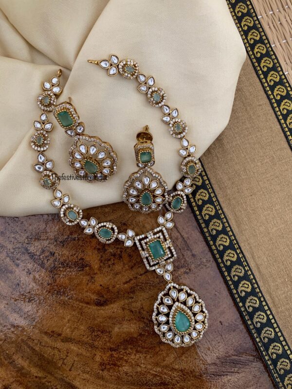 An all Mint stone Budgeted Victorian necklace set