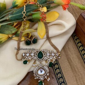 Classic emerald small victorian choker set
