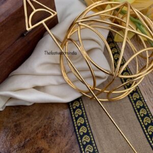 Fusion contemporary Bun Cage