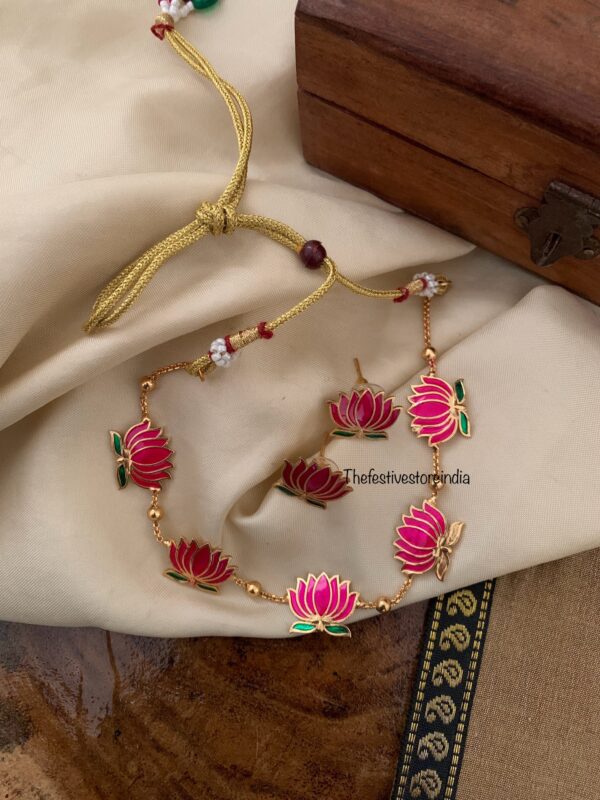 Manju warrior pink lotus chain set