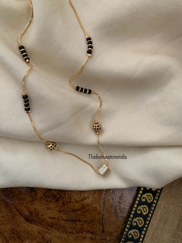 Dainty / Minimal mangalsutra chain