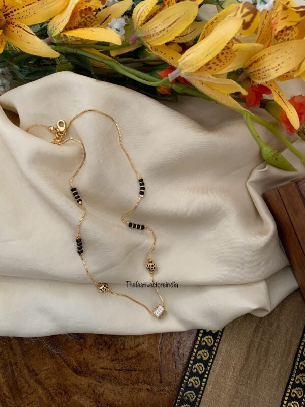 Dainty / Minimal mangalsutra chain