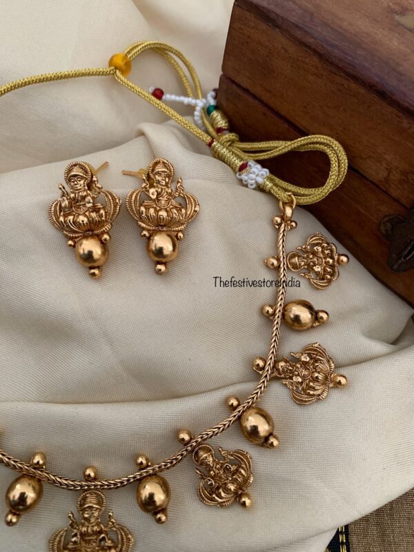 All gold Lakshmi budgeted necklace set