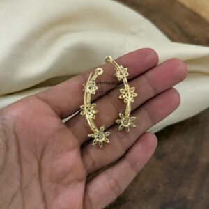 AD earcuff
