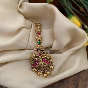 Gold beads maangtikka