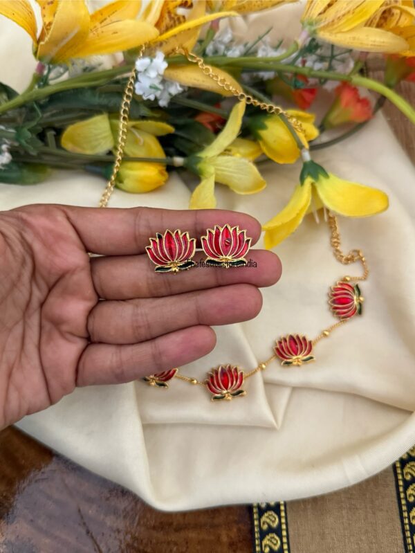 Budgeted Lotus Enamel painted necklace set - Red Green