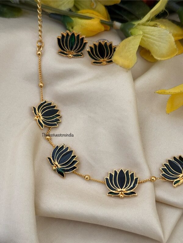 Budgeted Lotus Enamel painted necklace set - Green