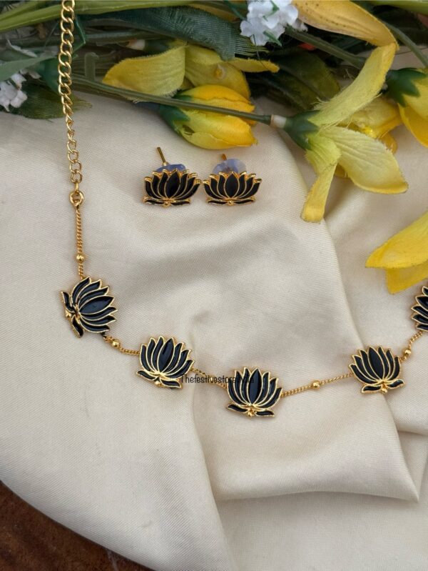 Budgeted Lotus Enamel painted necklace set - Black