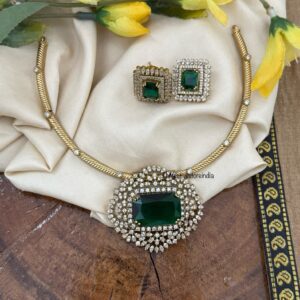 Stone Victorian Hasli set - Emerald / Green | Bridal | Necklace | Wedding | Unique