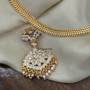 Classic detachable pendant Attigai chain