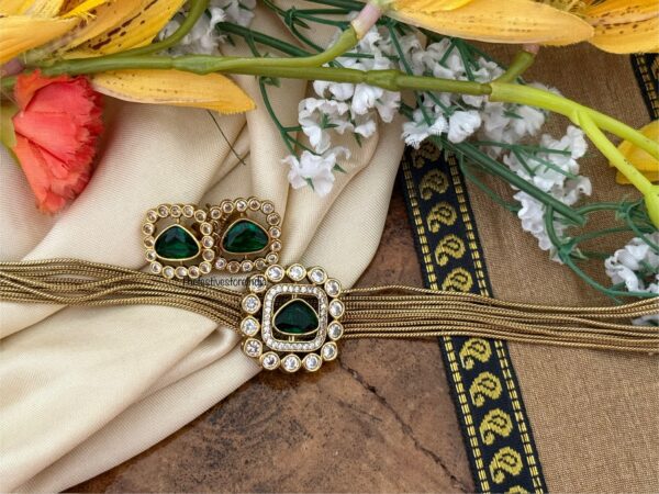 Classic just emerald antique polish choker set