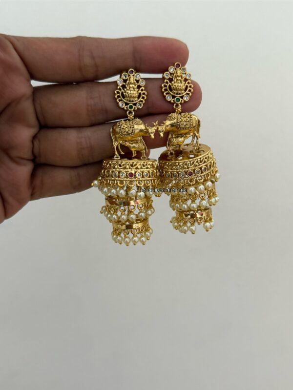 Step jhumkas