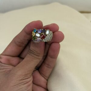 Multi color stone finger ring