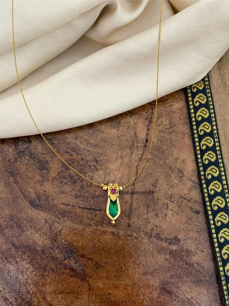 Single enamel palakka pendant invisible chain