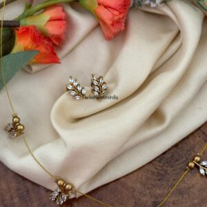 White leafy invisible chain set