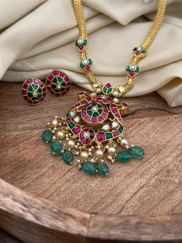 Jadau Attigai necklace set