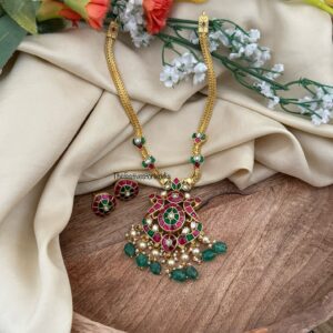 Jadau Attigai necklace set