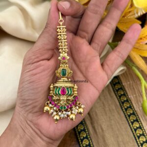 Non idol lotus Maangtikka with gold beads | Head gear